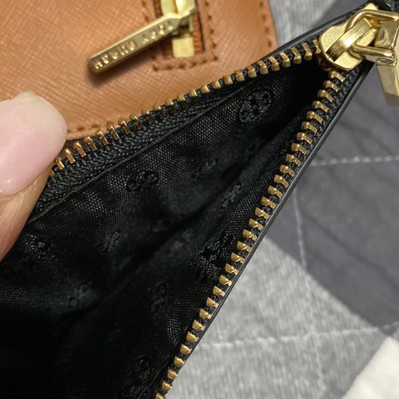 3 good wallets 2 Tory Burch and one Kate spade well kept - Picture 5 of 6